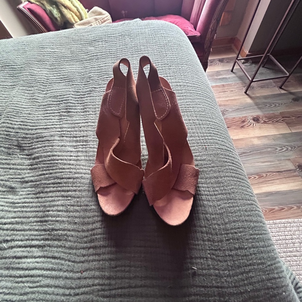 Pedro Garcia Dusty beige Suede Slingback Heels 39